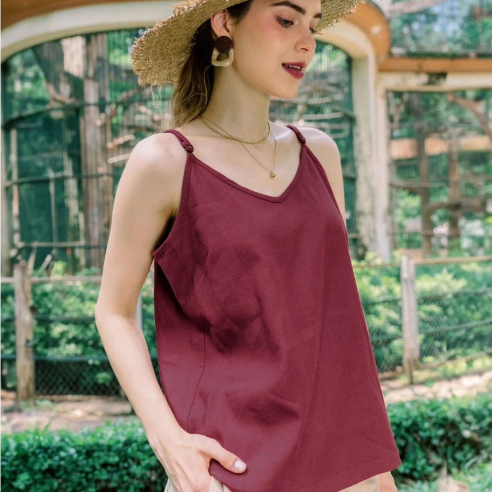 Hannah Canvas 100% Linen Berry Sleeveless Top